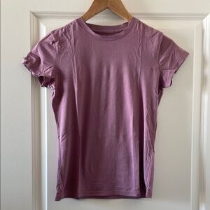 Vince Mauve Fitted Short Sleeve Tee